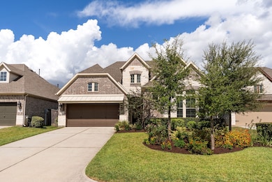 Great curb appeal and lots of vehicle space