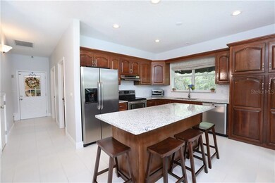 Kitchen with large island