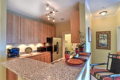 Kitchen with Breakfast Bar