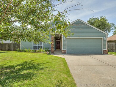 1311 W Orlando St, Broken Arrow, OK 74011 - photo 2