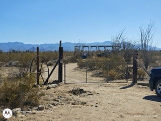 13950 S Cameron Rd, Yucca, AZ 86438 - photo 2