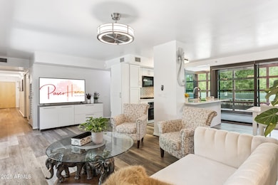 4-web-or-mls-4808-n-24th-st-unit-208