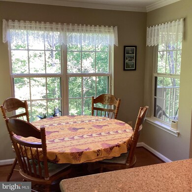 137 Timberbrook Ln unit 302, Gaithersburg, MD 20878 - photo 4