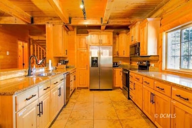 Lots of counter space