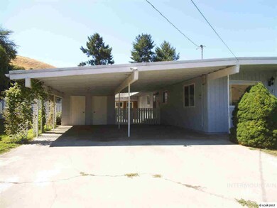 324 Jefferson St, Asotin, WA 99402 - photo 3