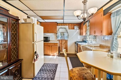 605 Drum Ave, Capitol Heights, MD 20743 - photo 5