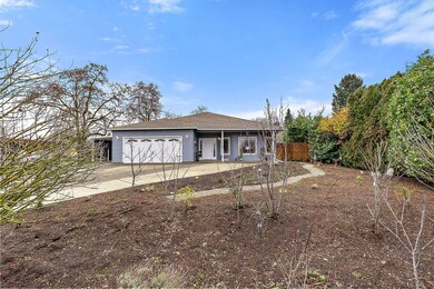 3072 E McAndrews Rd, Medford, OR 97504 - photo 2