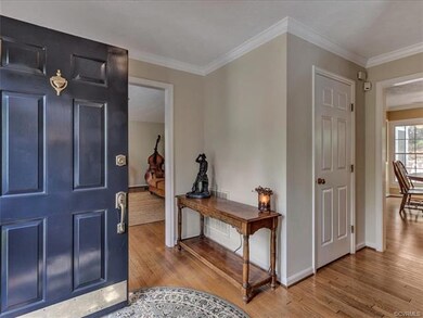 Foyer- hardwood floors