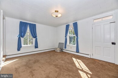250 Knoxville Rd, Knoxville, MD 21758 - photo 6