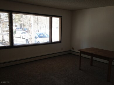 5613 Renee Cir, Anchorage, AK 99504 - photo 4