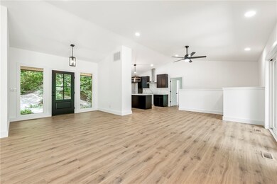 21 Eaton Cir, Bella Vista, AR 72715 - photo 6