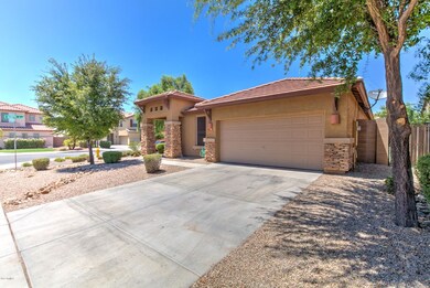 3090 E Country Shadows St-2