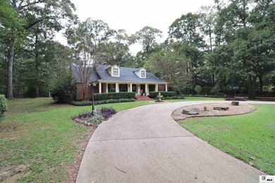 702 Fernhurst Dr, Bastrop, LA 71220 - photo 2