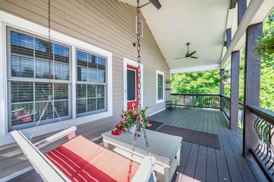 20-web-or-mls-1112-w-broadway