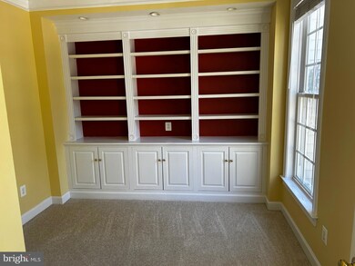 16649 Radcliffe Ln, Woodbridge, VA 22191 - photo 4