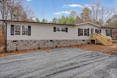 5060 Ridgeway Rd, Vernon Hill, VA 24597 - photo 2