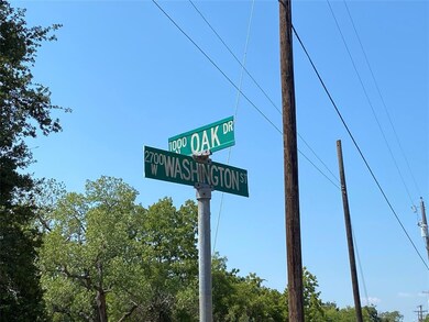 1011 N Oak Dr, Denison, TX 75020 - photo 3