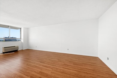 The Doric unit 1419, Union City, NJ 07087 - photo 7