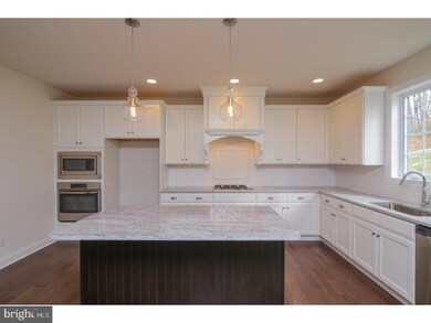 8 Hadley Ln, Glen Mills, PA 19342 - photo 3