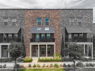 9223 R A Young Jr Dr, Barling, AR 72923 - photo 2