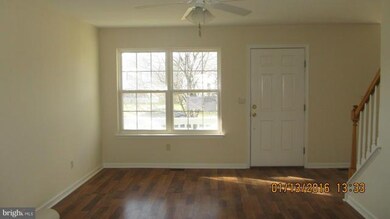 213 Chestnut Dr, Elkton, MD 21921 - photo 2