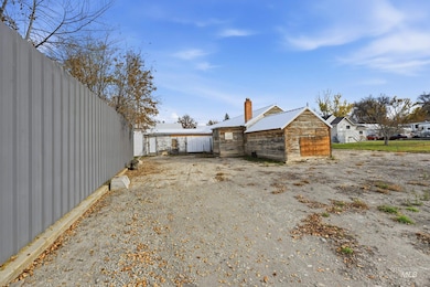 106 N 5th St, Parma, ID 83660 - photo 2