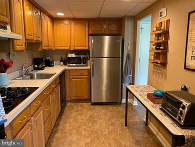 Strath Haven Condominiums unit 1221, Swarthmore, PA 19081 - photo 3