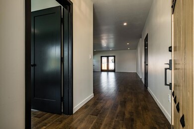 1055 Arrowhead-5