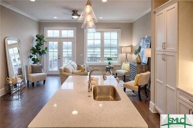 405 Upper Ave E, Savannah, GA 31401 - photo 5