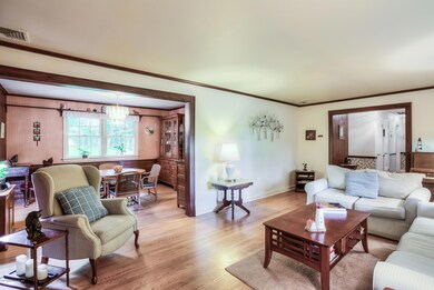 006_Living Room