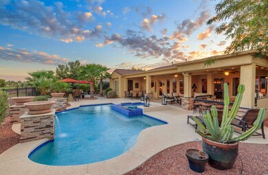 WOW, Entertaining 5 Seating Areas