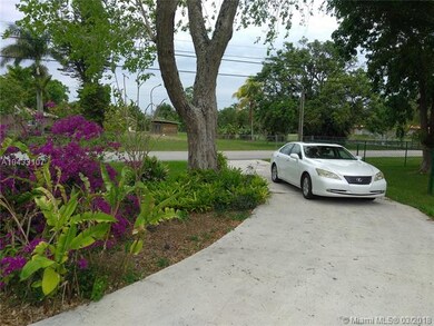 17720 SW 70th Place, Southwest Ranches, FL 33331 - photo 3