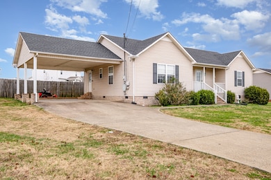 423 Brookside Dr, Mount Pleasant, TN 38474 - photo 2