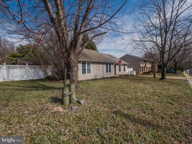 1001 Hyde Park Dr, Annapolis, MD 21403 - photo 2