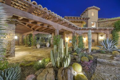006_Courtyard