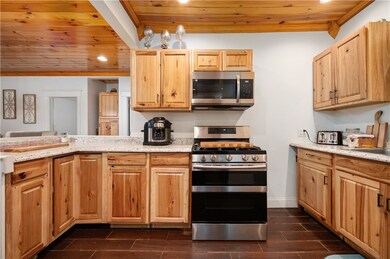 645 Providence St, Woonsocket, RI 02895 - photo 3