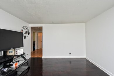 1925 Marshall Pkwy, Waukegan, IL 60085 - photo 4