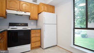 17810 Buehler Rd unit 2-C-4, APT. 153, Olney, MD 20832 - photo 7