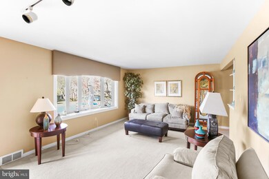 213 W 40th St, Reading, PA 19606 - photo 4