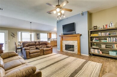 2045 Echo Ridge, Edmond, OK 73012 - photo 4