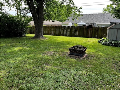 107 SW 19th St, Oak Grove, MO 64075 - photo 4