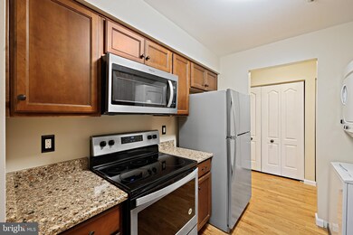 8358 Montgomery Run Rd unit G, Ellicott City, MD 21043 - photo 2