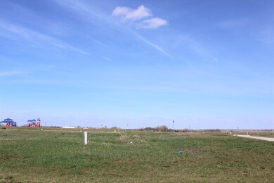 131 Mulberry Loop unit 133 Mulberry Loop NE, Minot, ND 58703 - photo 6