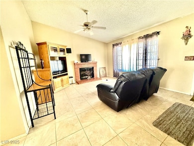8208 Palmada Dr, Las Vegas, NV 89123 - photo 4