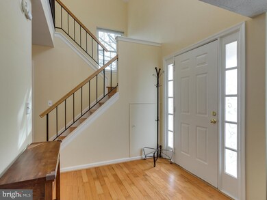 14016C Grumble Jones Ct, Centreville, VA 20121 - photo 5