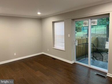 9041 Lambskin Ln, Columbia, MD 21045 - photo 4