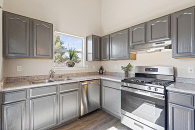 509 Adrian Ct, Horizon City, TX 79928 - photo 7