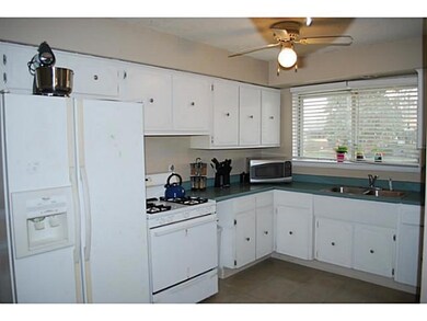 4840 Bromsgrove Ct, Columbus, OH 43232 - photo 3