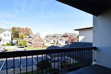 400 Narragansett Pkwy unit 7, Warwick, RI 02888 - photo 5