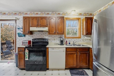 192 Charles Cir, Highgate, VT 05459 - photo 6